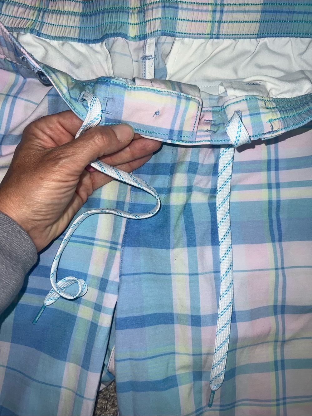 EUC! Chubbies Weekender Pastel Plaid Casual Pants Size MED - Picture 4 of 16